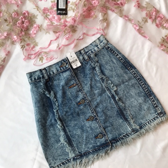 lf carmar Dresses & Skirts - NWT LF Carmar denim button down skirt